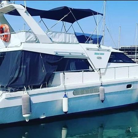Hotel Beautiful Boat Sant Adrià de Besòs Exterior foto