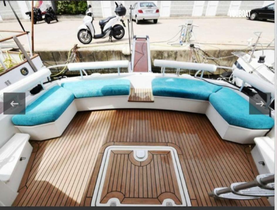 Hotel Beautiful Boat Sant Adrià de Besòs Exterior foto